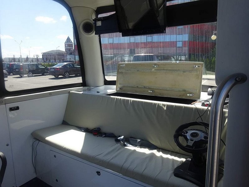 В Беларуси из-за долгов на продажу выставили беспилотный электромобиль. Что по цене?