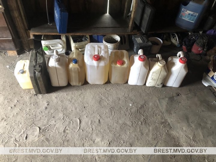 Похищали остатки топлива по окончании рабочего дня. Случай под Брестом