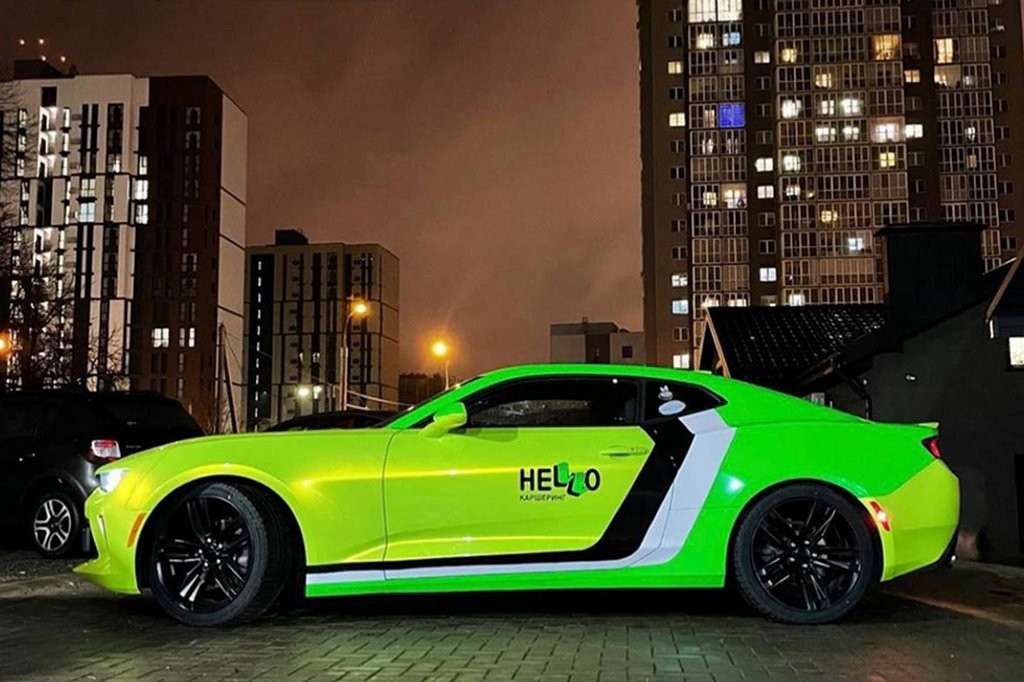 В Минске разбили каршеринговый Chevrolet Camaro