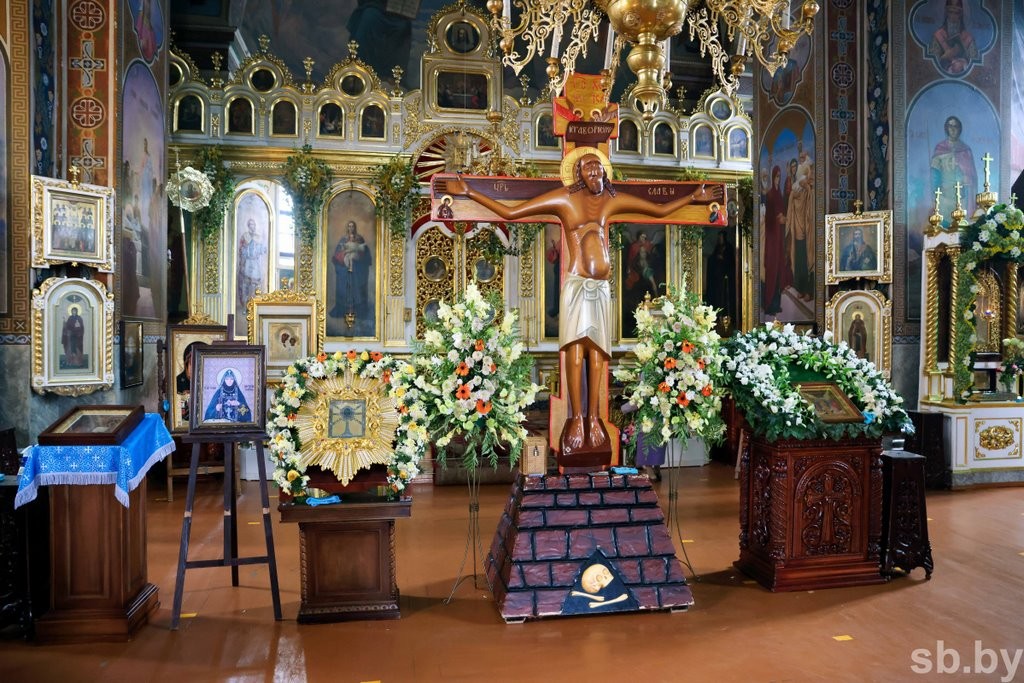 В Брестскую епархию привезли Годеновский крест