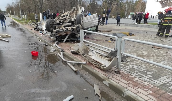 До 10 лет лишения свободы грозит обвиняемому в смертельном ДТП в Микашевичах