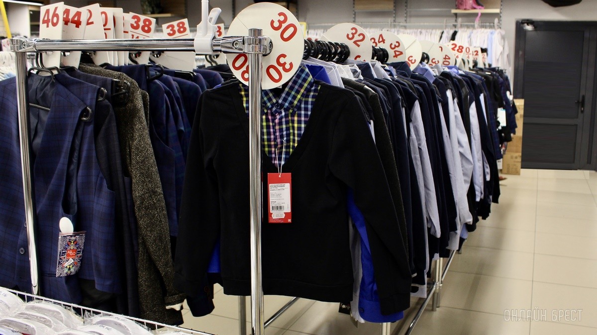 Здравствуй, школа! Собираемся к школе на третьем этаже брестского «ЦУМа»