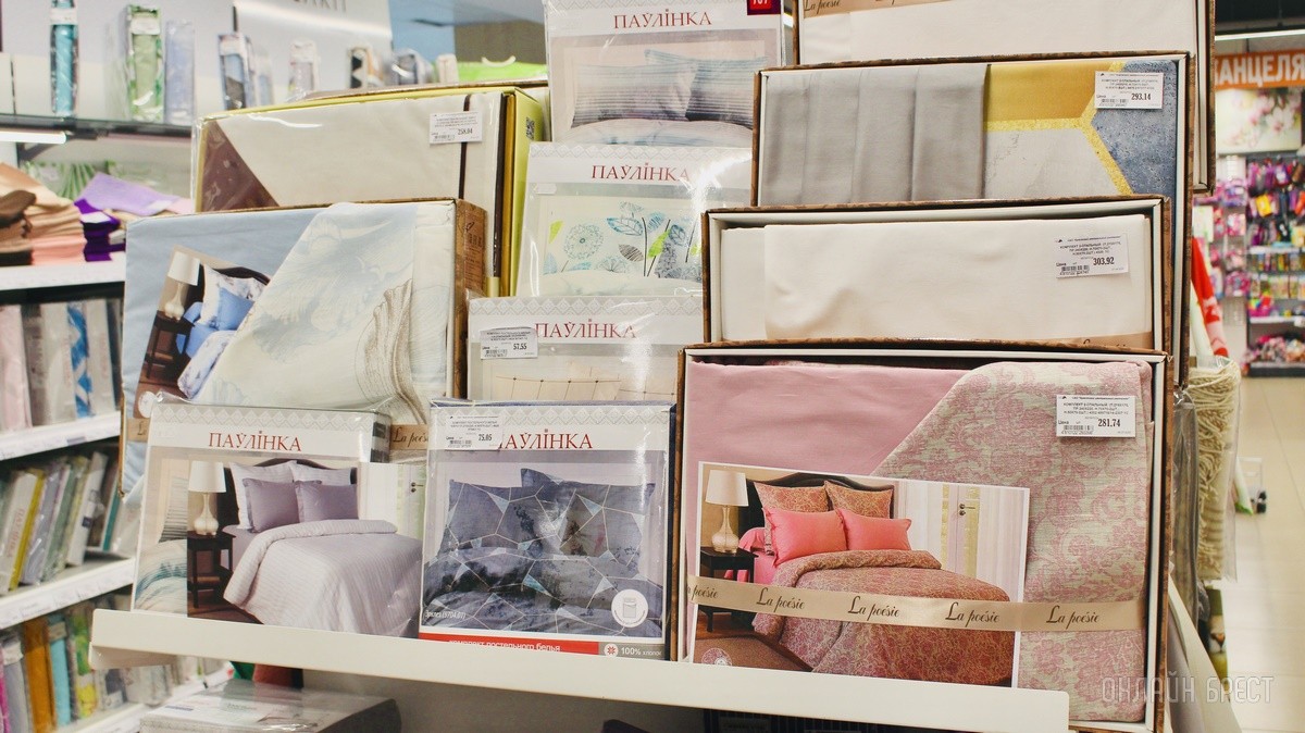 Здравствуй, школа! Собираемся к школе на третьем этаже брестского «ЦУМа»