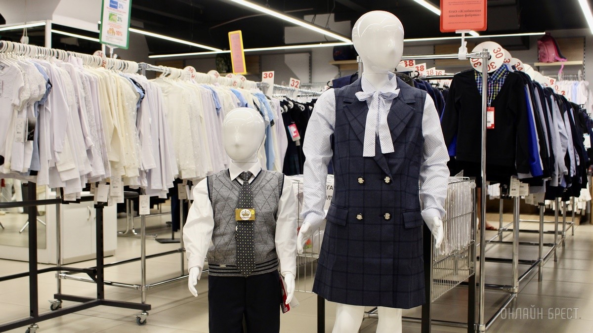 Здравствуй, школа! Собираемся к школе на третьем этаже брестского «ЦУМа»