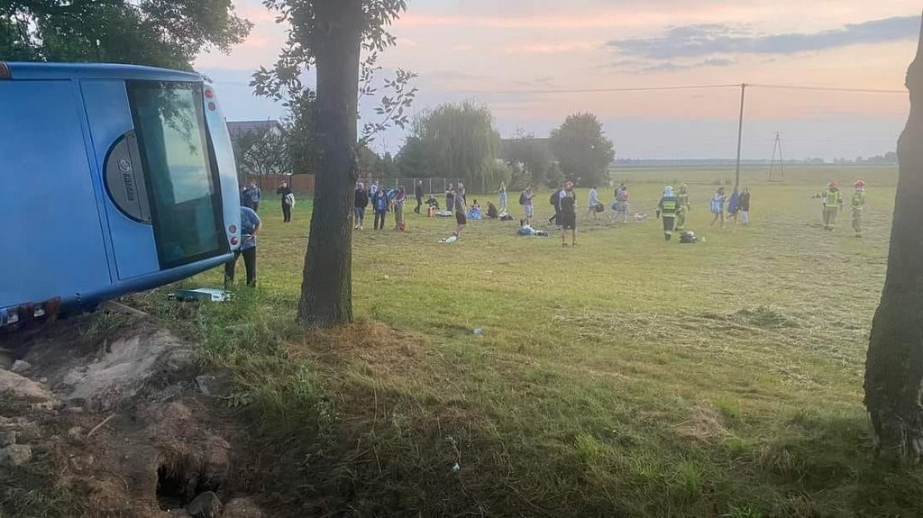 В Польше опрокинулся белорусский автобус с 47 пассажирами