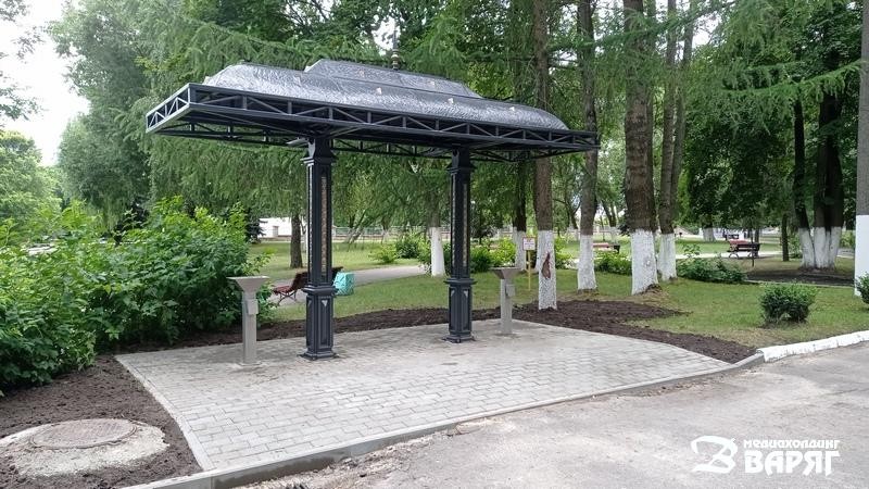 Новые питьевые фонтанчики появились в городском парке Пинска