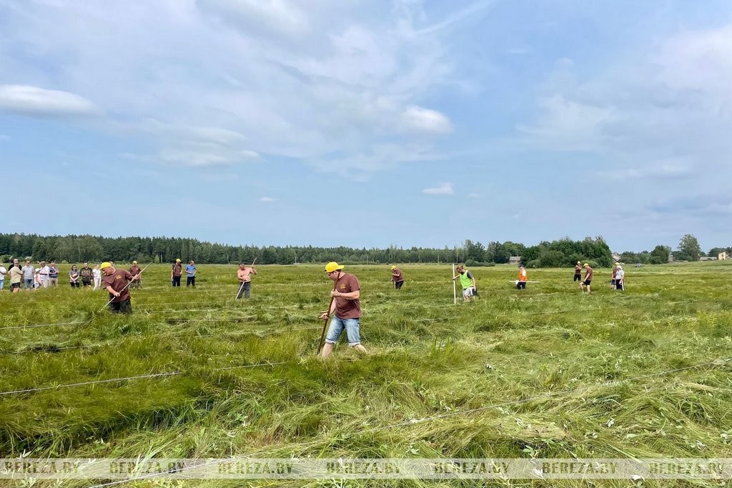 В деревне Высокое Березовского района состоялся экофестиваль «Споровские сенокосы – 2022»