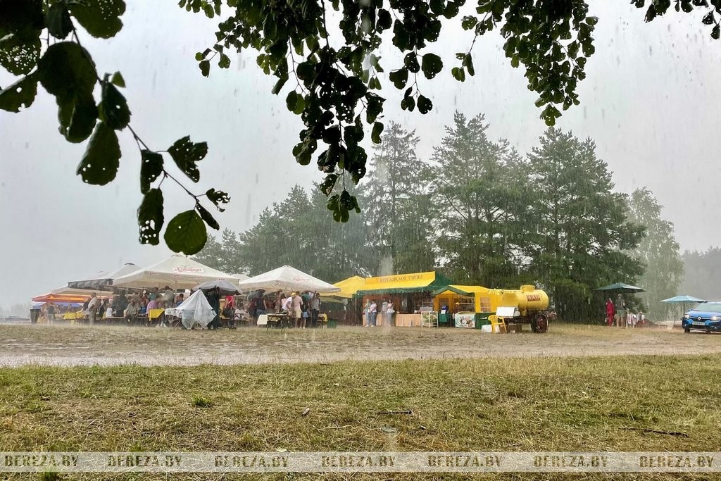 В деревне Высокое Березовского района состоялся экофестиваль «Споровские сенокосы – 2022»