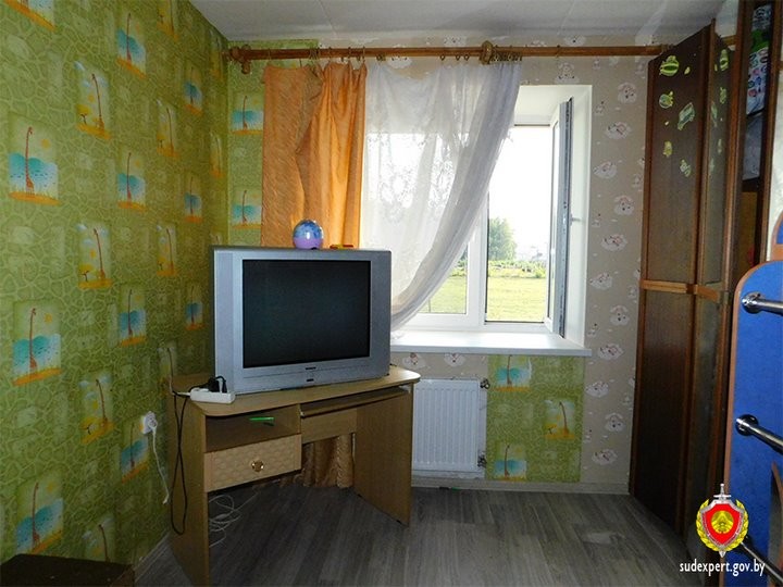 В Каменце из окна выпал маленький мальчик