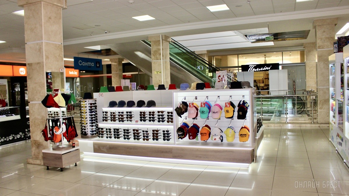 Распродажа солнцезащитных очков, кепок, шляп, панам и других летних головных уборов в магазинах «ШапОчкин» и «Noryalli» в Бресте