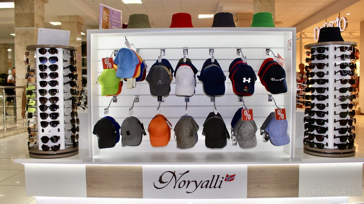 Распродажа солнцезащитных очков, кепок, шляп, панам и других летних головных уборов в магазинах «ШапОчкин» и «Noryalli» в Бресте