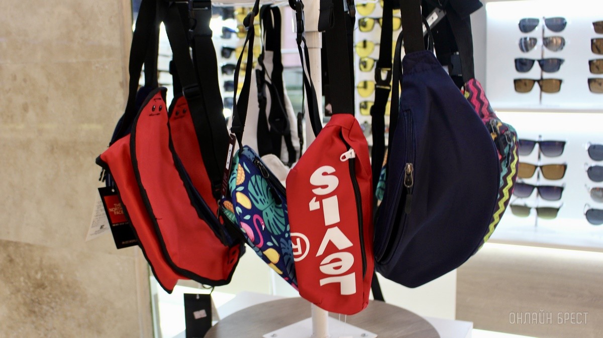 Распродажа солнцезащитных очков, кепок, шляп, панам и других летних головных уборов в магазинах «ШапОчкин» и «Noryalli» в Бресте