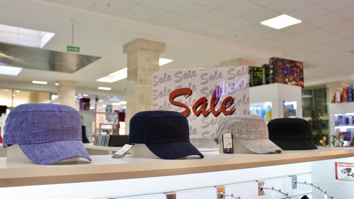 Распродажа солнцезащитных очков, кепок, шляп, панам и других летних головных уборов в магазинах «ШапОчкин» и «Noryalli» в Бресте