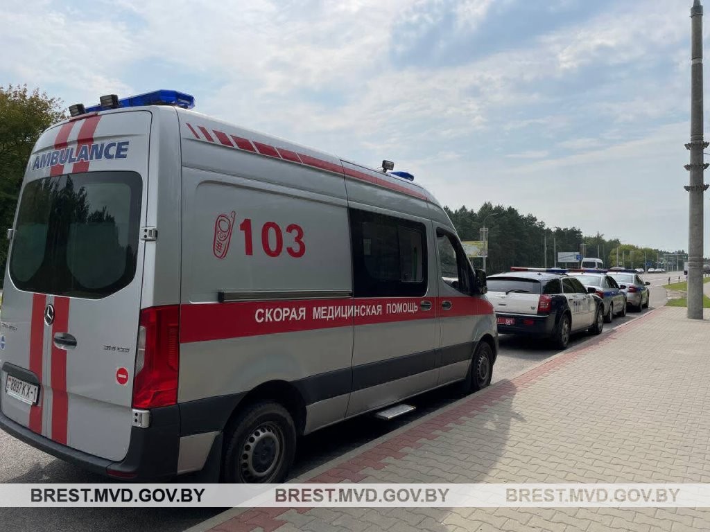 ГАИ проверила, как брестчане пропускают скорую помощь на дороге