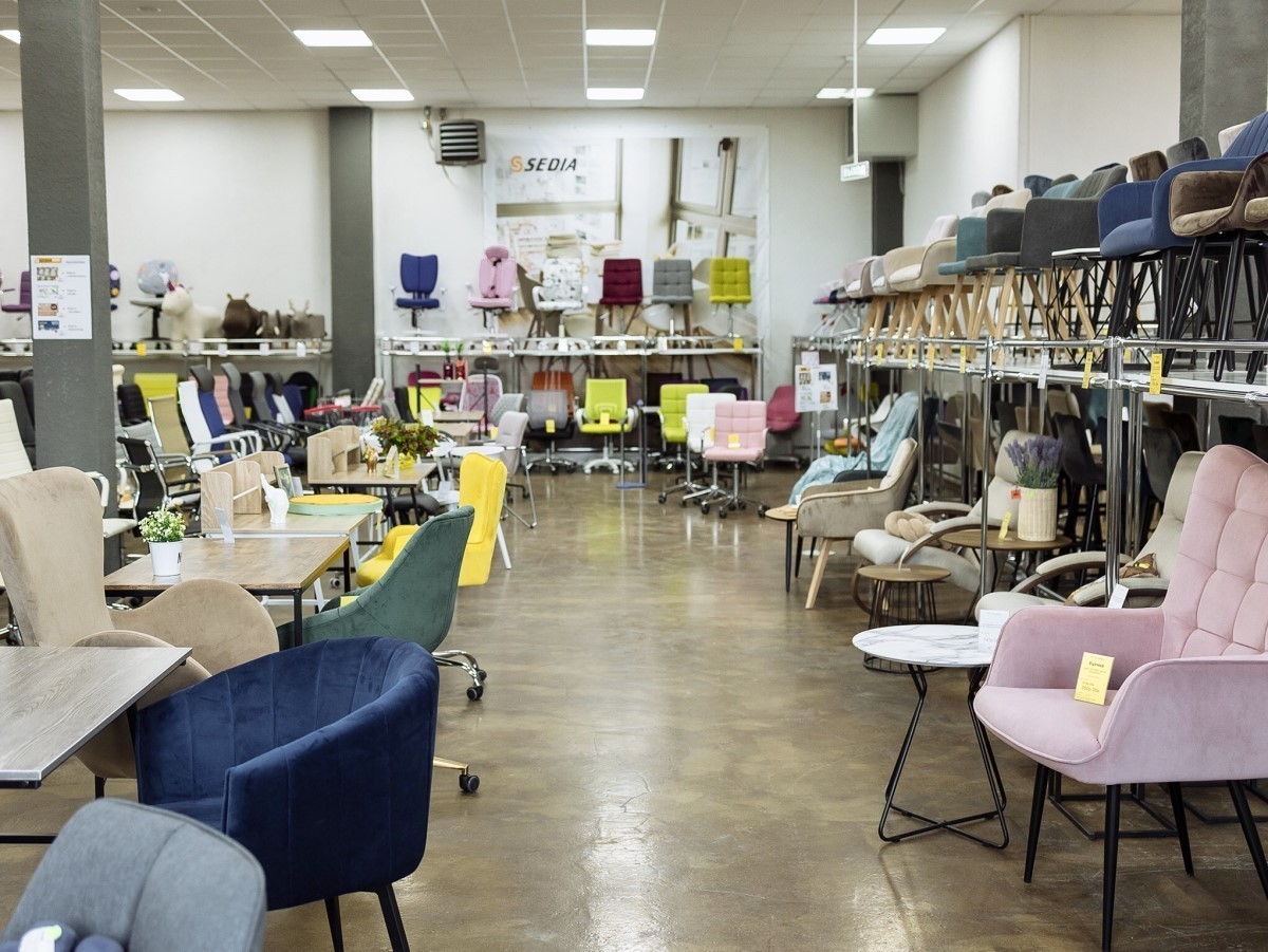 Забирай мебель сейчас, а плати потом в дискаунтере мебели «AksHоme» на Вычулках!