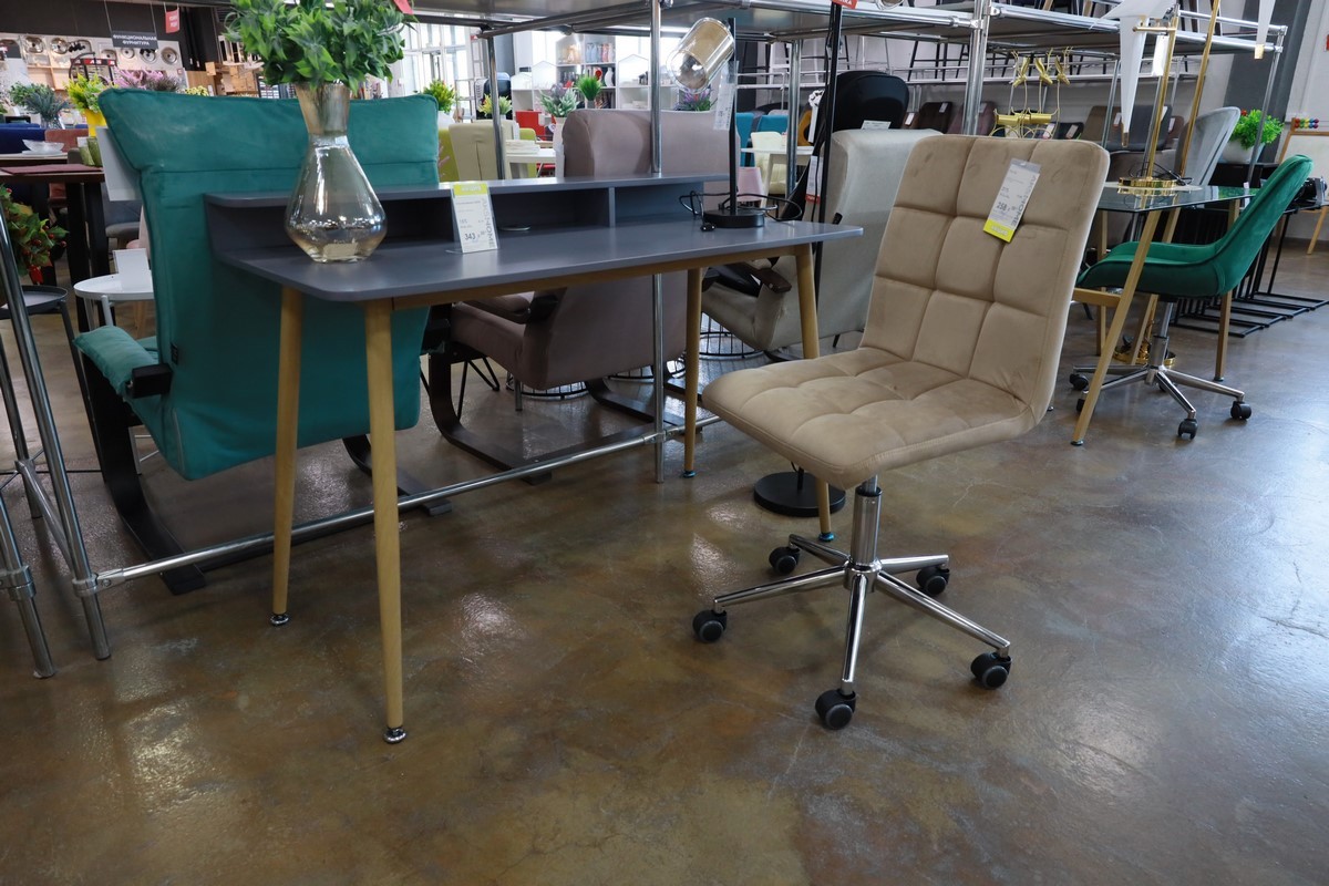 Забирай мебель сейчас, а плати потом в дискаунтере мебели «AksHоme» на Вычулках!