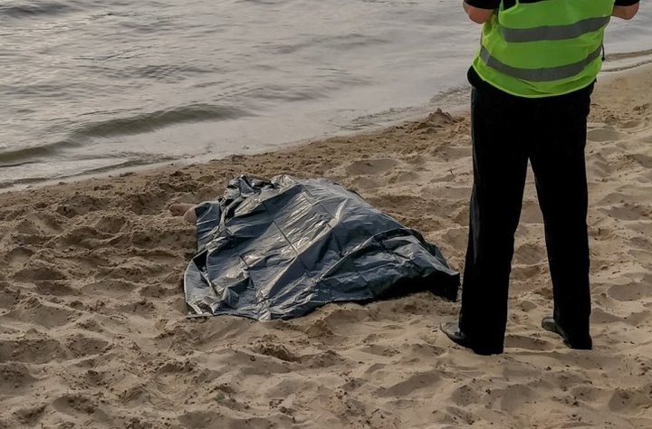 В Бресте в искусственном водоеме утонул мужчина