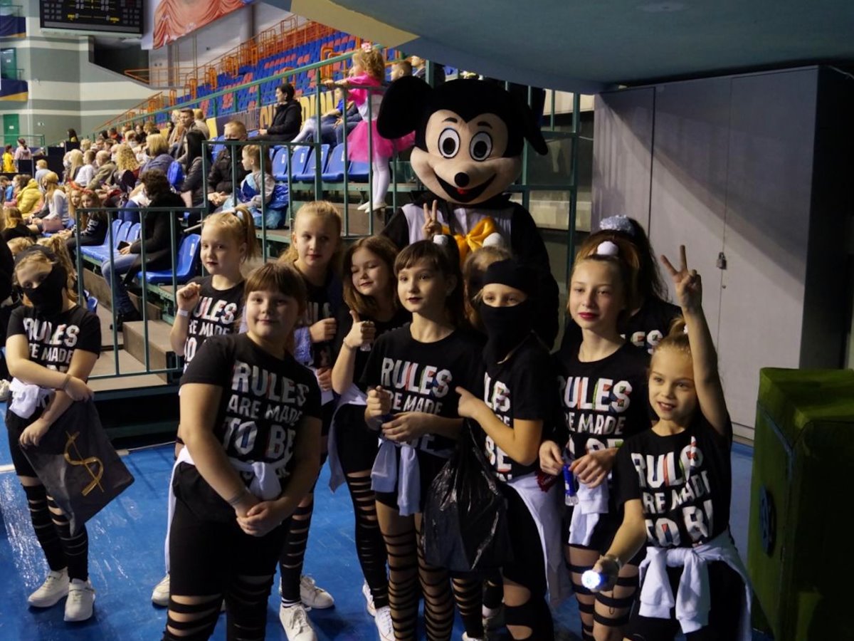 Танец как язык любви: история отца и дочки, которых сблизила студия «Шакира»