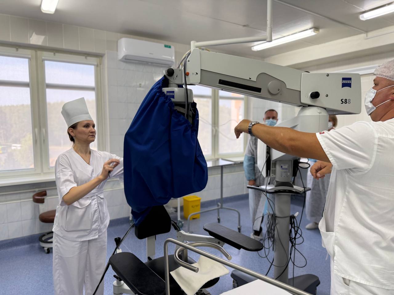 Аппарат последнего поколения для микрохирургии глаза появился в Брестской центральной городской больнице 