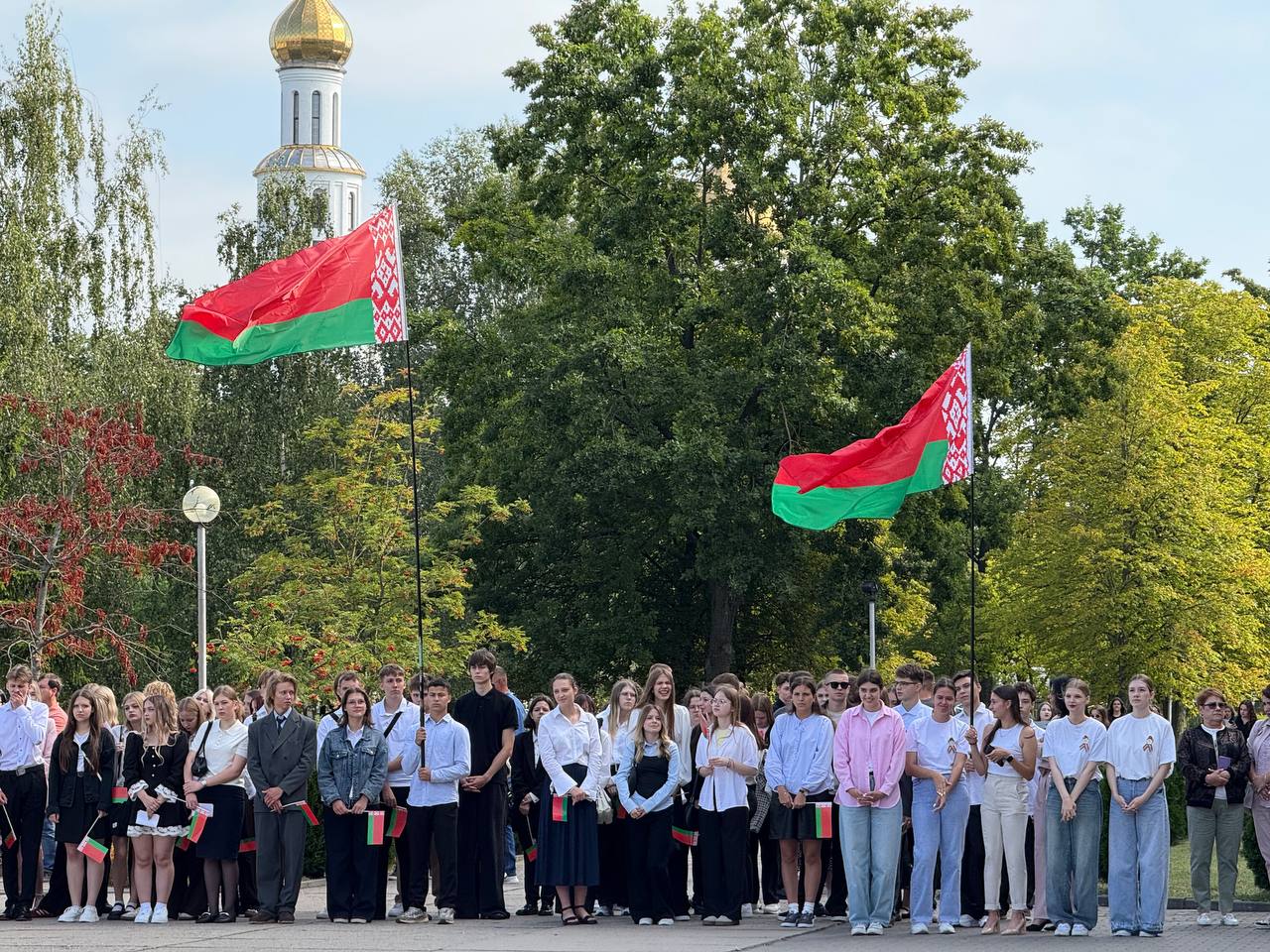 Робот Брестик на торжественной линейке в БрГТУ. Что он сказал?