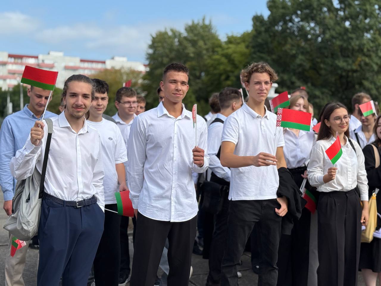 Робот Брестик на торжественной линейке в БрГТУ. Что он сказал?