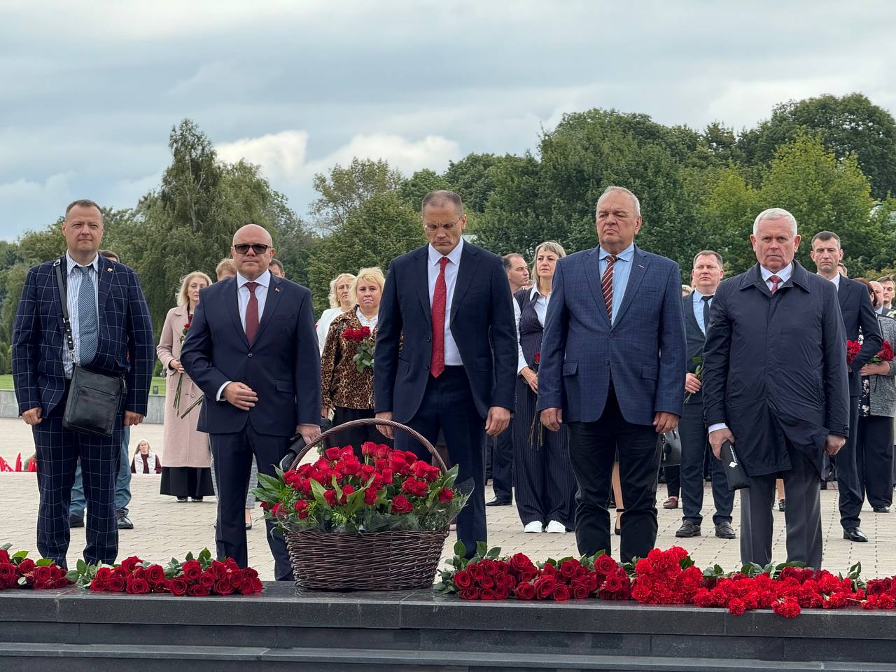 День машиностроителя в Бресте — видео фейерверка и другое
