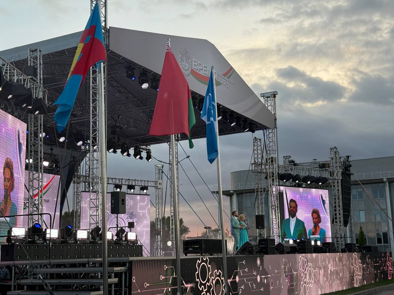 День машиностроителя в Бресте — подробности и видео фейерверка