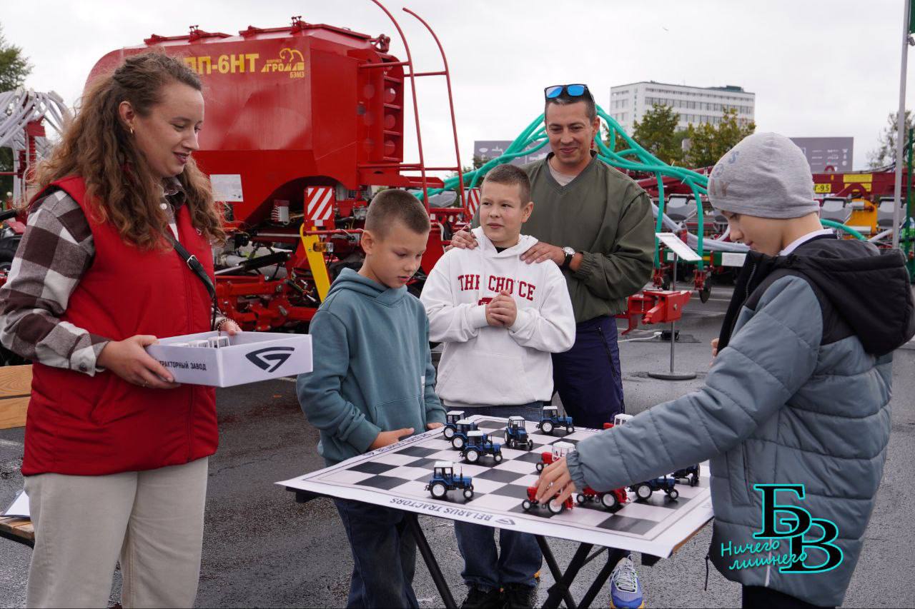 Масштабная выставка техники и множество развлечений. День машиностроителя празднуют в Бресте