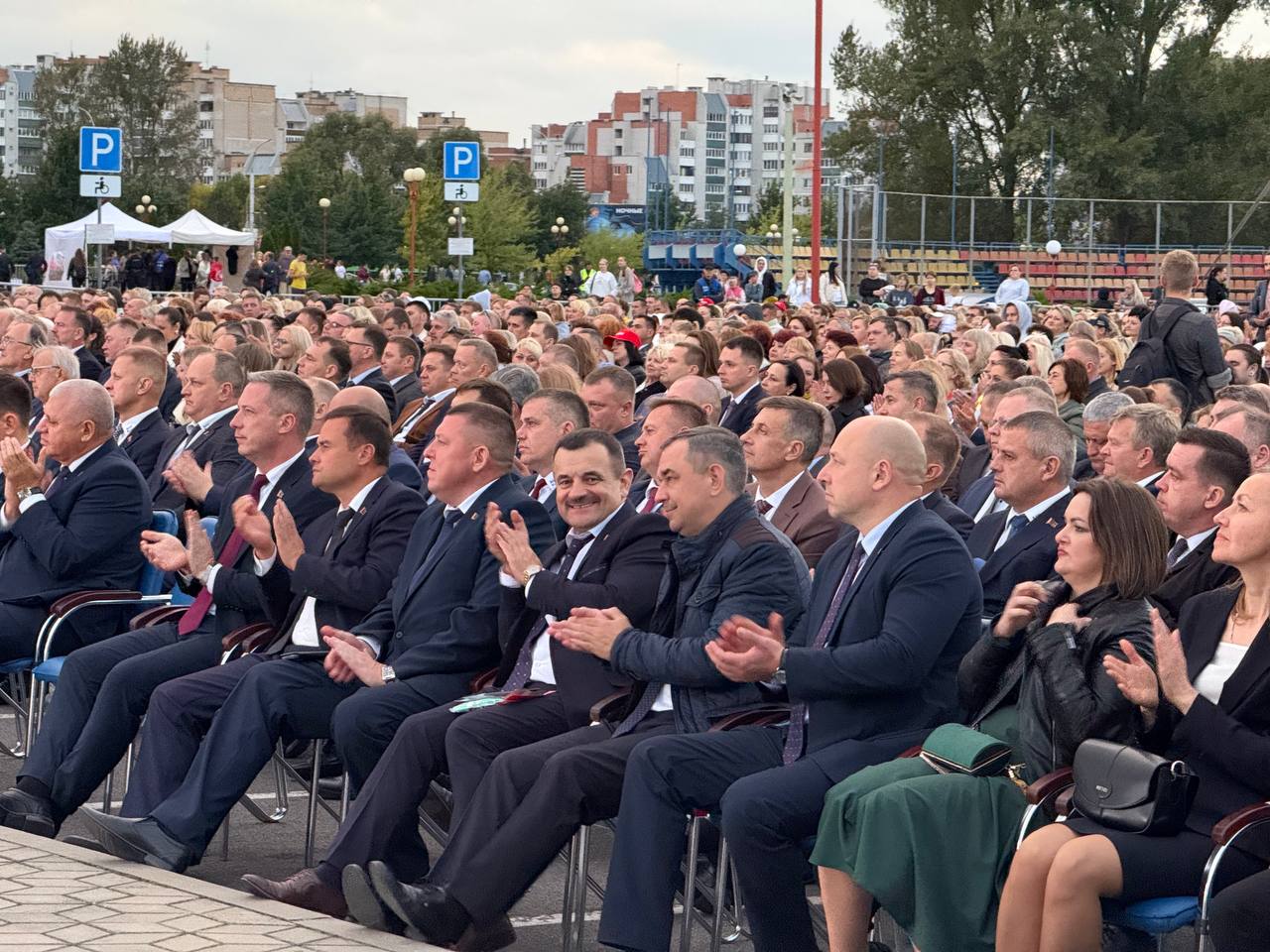 День машиностроителя в Бресте — подробности и видео фейерверка