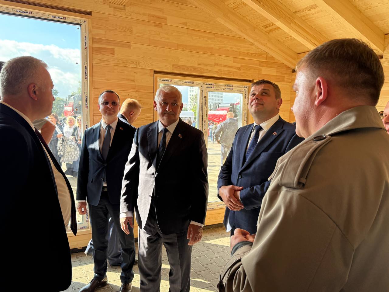 День машиностроителя в Бресте — видео фейерверка и другое