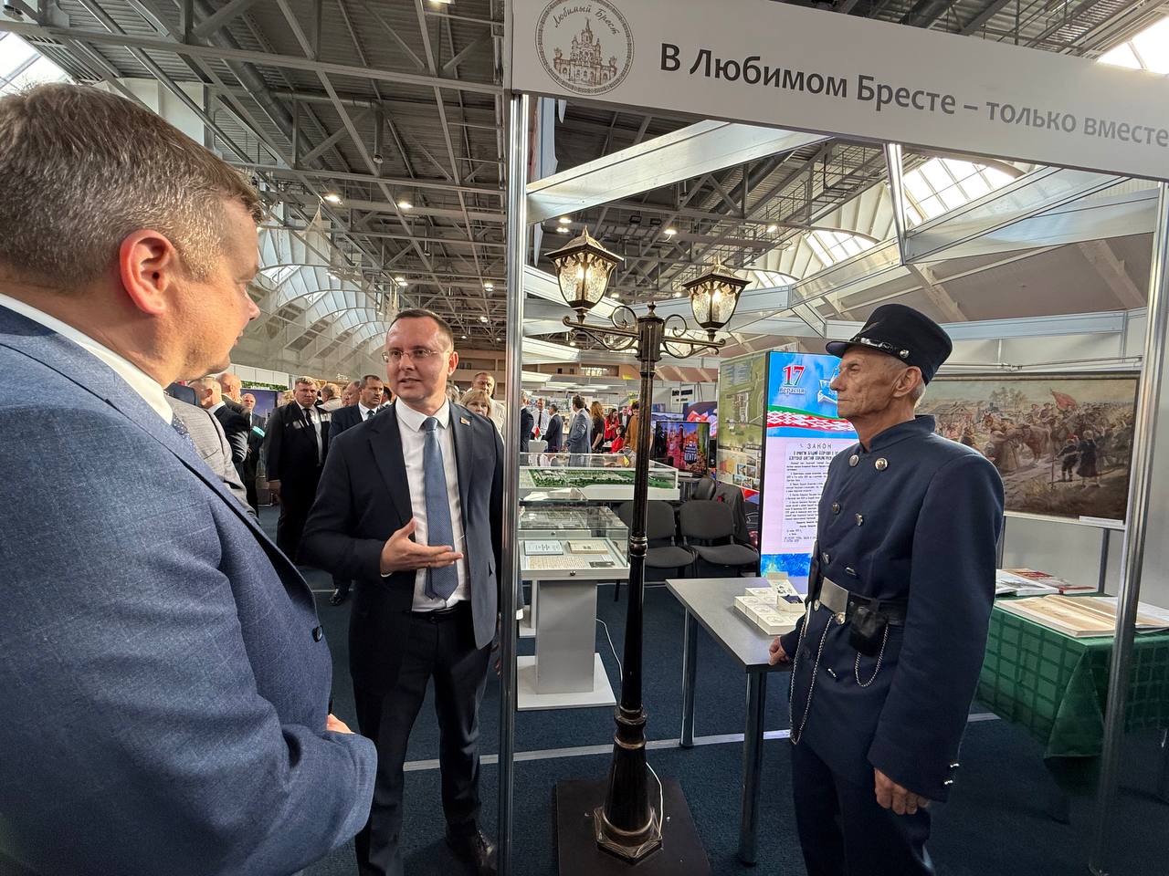 День машиностроителя в Бресте — видео фейерверка и другое