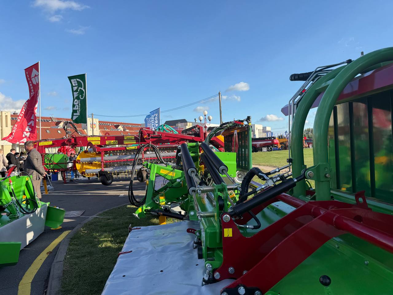 День машиностроителя в Бресте — видео фейерверка и другое