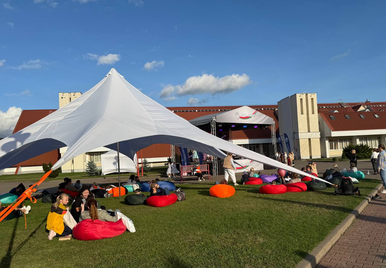 День машиностроителя в Бресте — видео фейерверка и другое