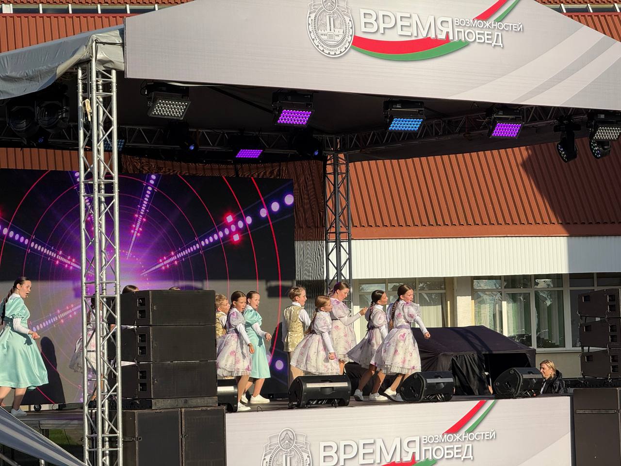 День машиностроителя в Бресте — видео фейерверка и другое