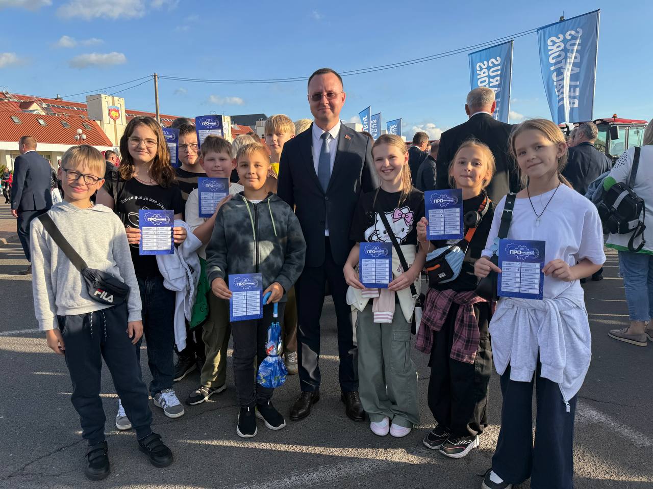 День машиностроителя в Бресте — видео фейерверка и другое