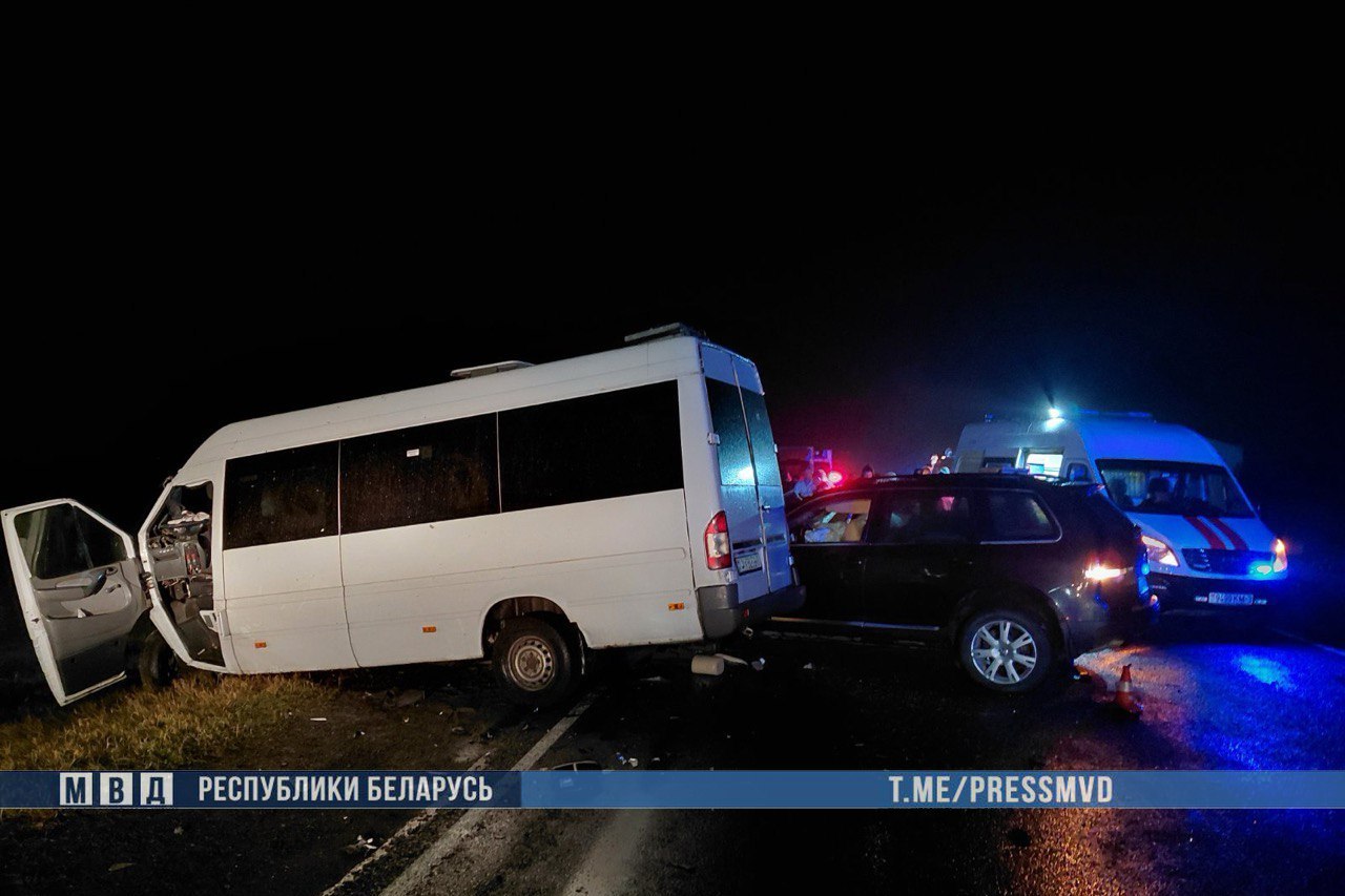 В Беларуси в ДТП с маршруткой погибли шесть человек — подробности трагедии