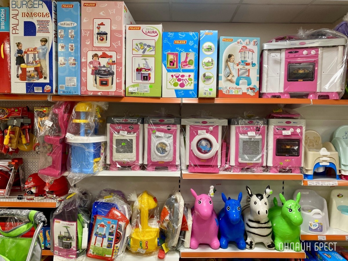 Встречаем Новый год вместе в Детском мире на Советской в Бресте!