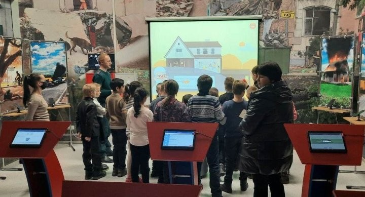 На необычном уроке побывали школьники Каменецкого района