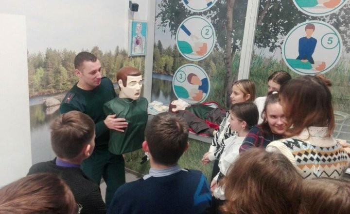 На необычном уроке побывали школьники Каменецкого района