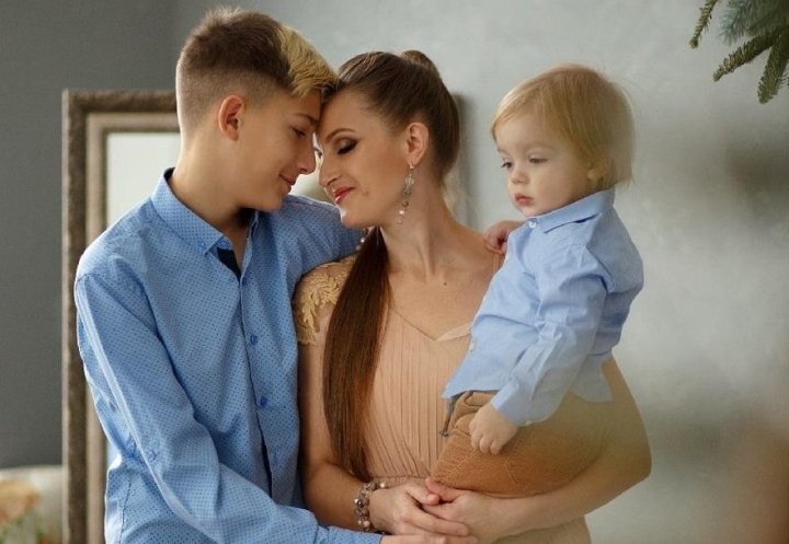 Завершить ремонт, устроить фотосессию и подарить себе миксер – на что белорусы тратятся к Новому году