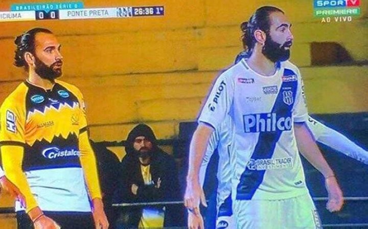 Реальность глючит? На фото показали доказательства