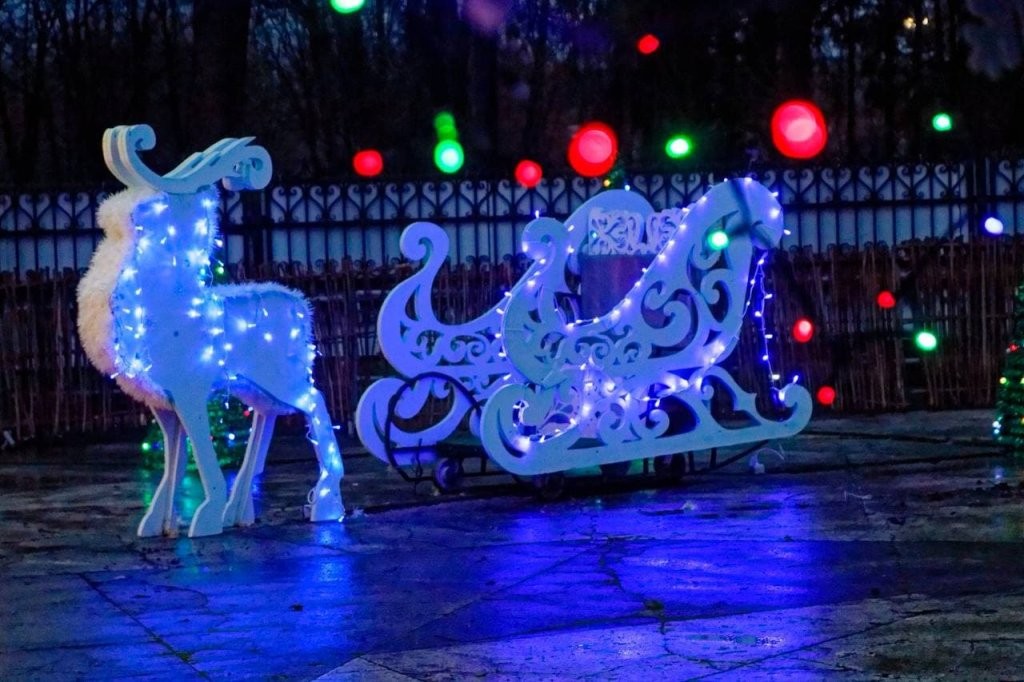 В парке открылась усадьба Берестейского Деда Мороза