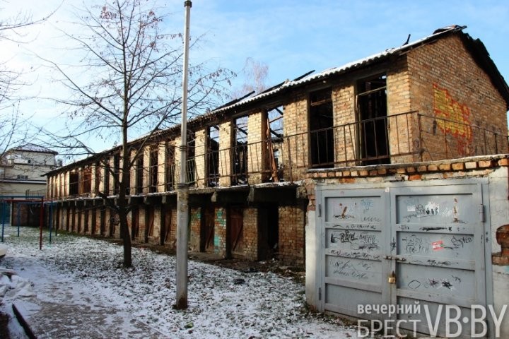 В Бресте сносят сараи в квартале Гоголя – Карбышева – Маяковского – б-р Космонавтов. Застройщик рассказал, что там будет