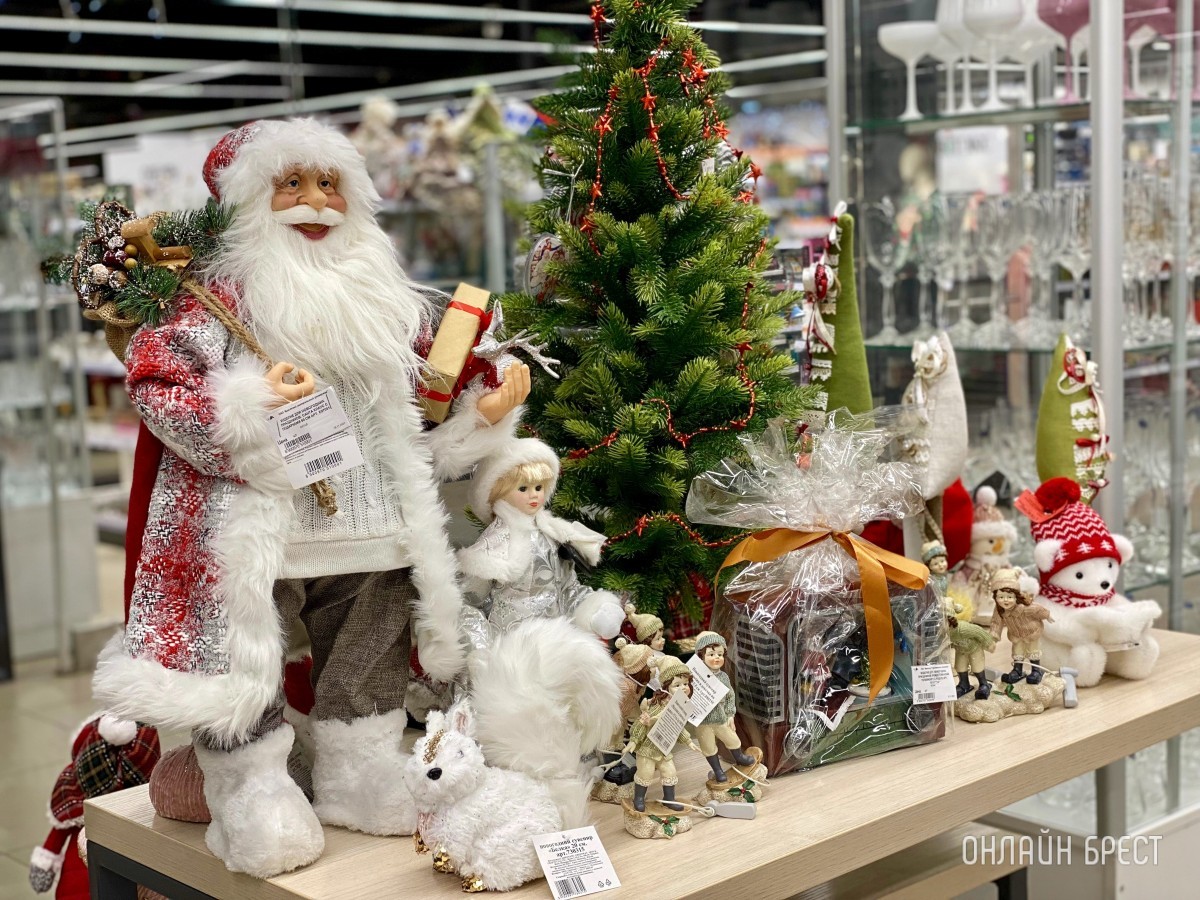 Встречаем Новый год вместе с ЦУМом на 3-ем этаже в Бресте