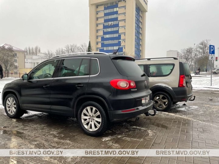 ГАИ Бреста проверила, кто паркуется на местах для инвалидов