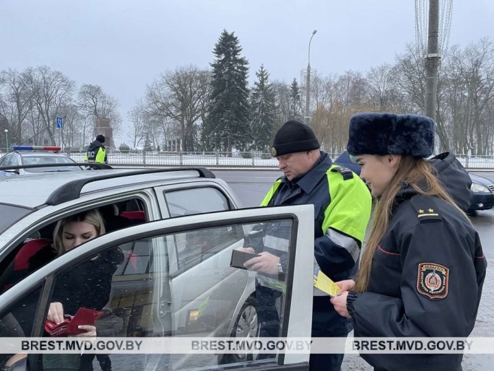 ГАИ Бреста проверила, кто паркуется на местах для инвалидов