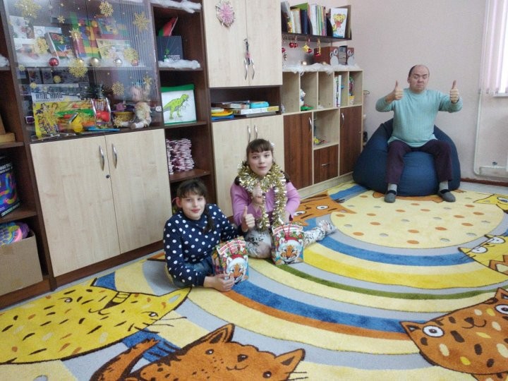 Подарки особенным детям к Новому году сделало Брестское областное объединение профсоюзов