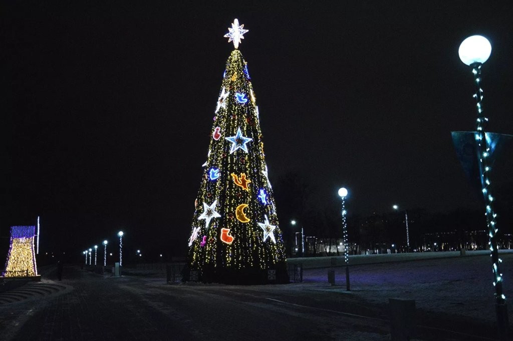 Новогодний Брест в фотографиях: как выглядит город перед праздниками
