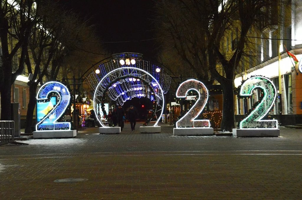 Новогодний Брест в фотографиях: как выглядит город перед праздниками