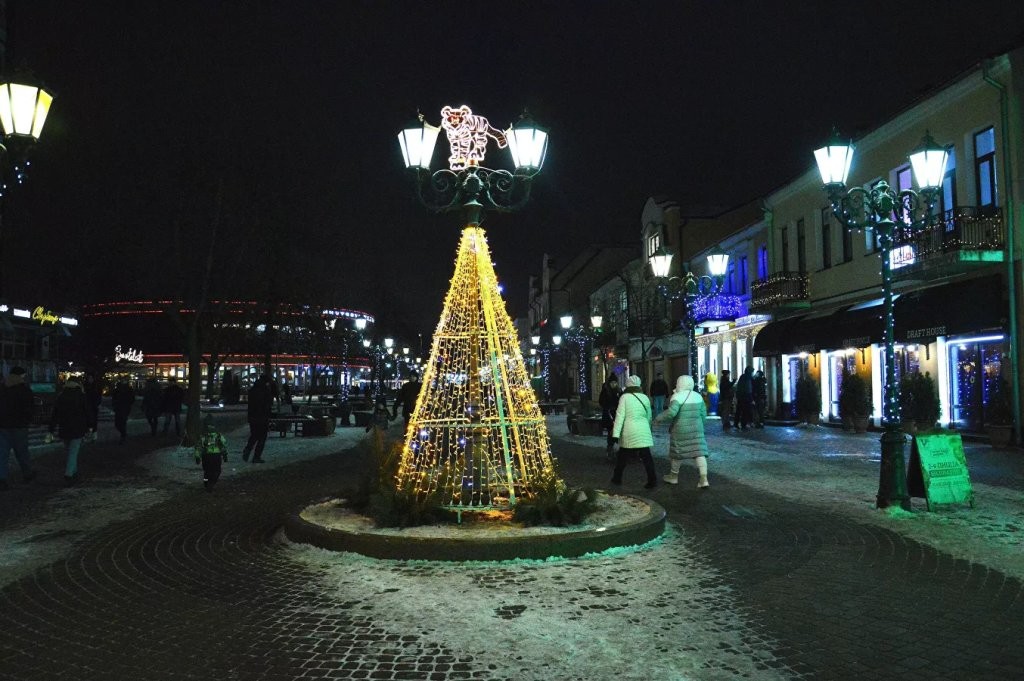 Новогодний Брест в фотографиях: как выглядит город перед праздниками